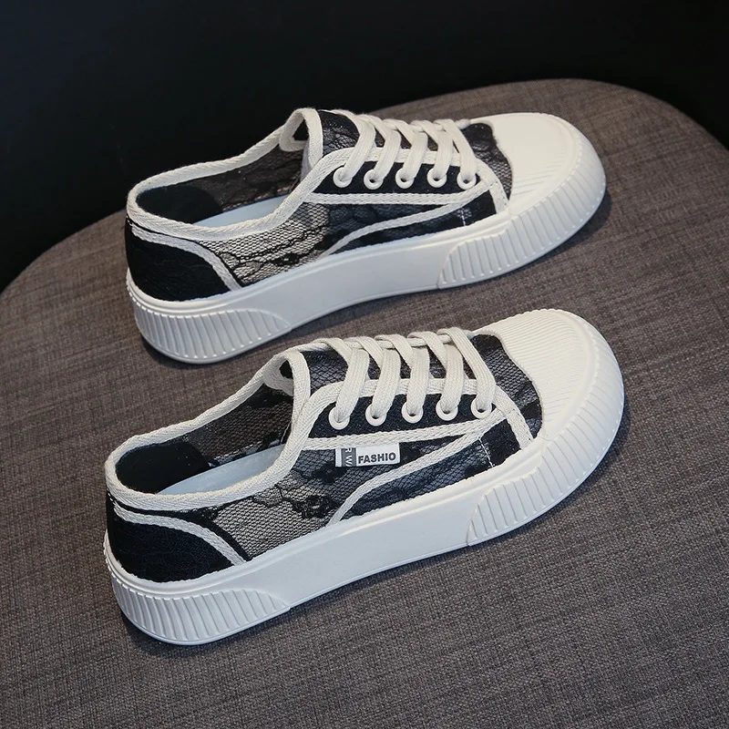 2022 Women Casual Shoes New Spring Summer White Sneakers Breathable Flower Lace-Up Women Sneakers Women Shoes Fashion