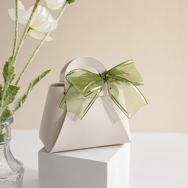 Gifts Box for Guests Newborn Gift Box Leather Distributions Bags Baby Shower Packaging Box Party Favors Child Candy Box