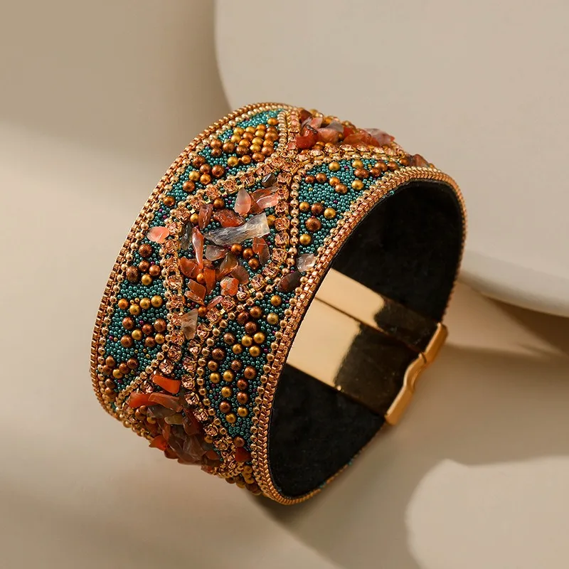 

Bohemian Crystal Crushed Stone Wide Edge Magnetic Buckle Bracelet Women's Ethnic Wind Hot Diamond Vintage Leather Bracelet