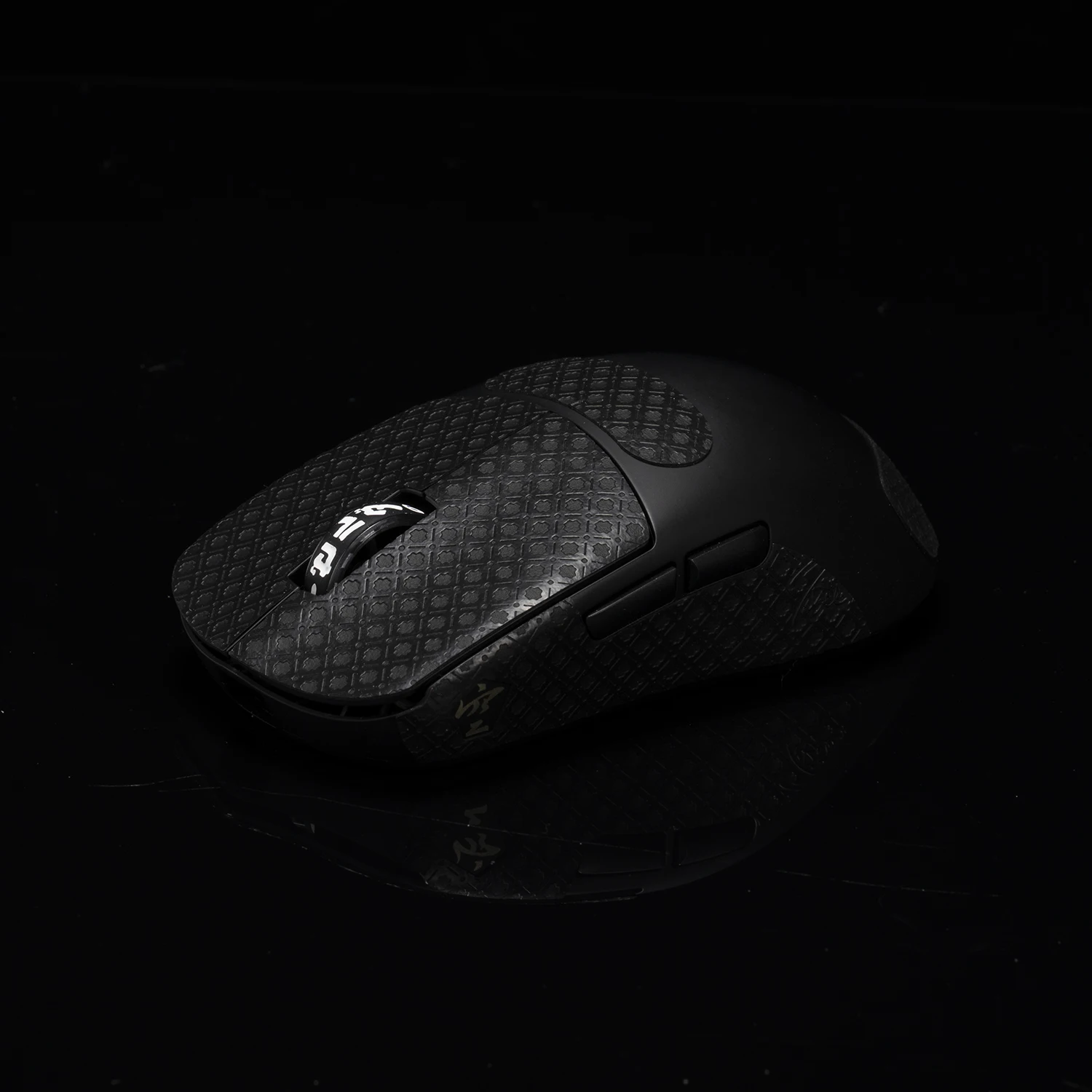 Non Slip Suck Sweat Pre Cut mouse anti slip sticker Lizard Skin Sticker Mouse Grip Tape Skate Lizard Skin Sticker For Ninjutso Sora V2