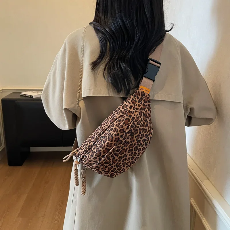 Women's Leopard Print Chest Bag, Autumn/Winter Fashion Crossbody Bag, Trendy Sporty Multifunctional Waist Bag Waist Packs bolsa