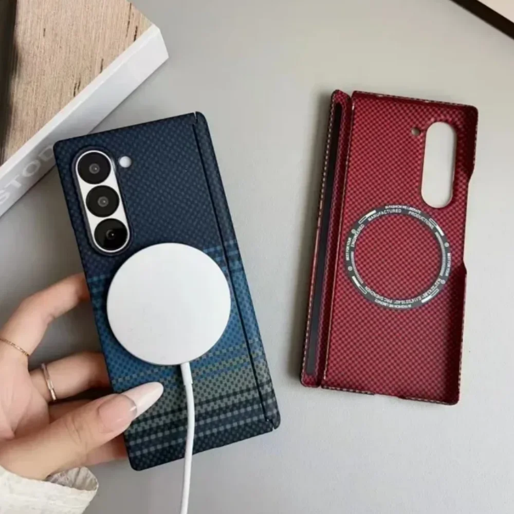 High-End Carbon Fiber Texture MagSafe Case - Magnetic Wireless Charging Shockproof Cover