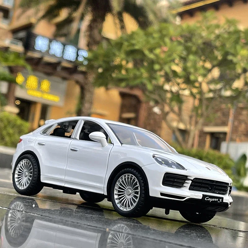 ポルシェカイエンS 1/43 新品です S4e512eae53594e4aa6e00ccb294fb