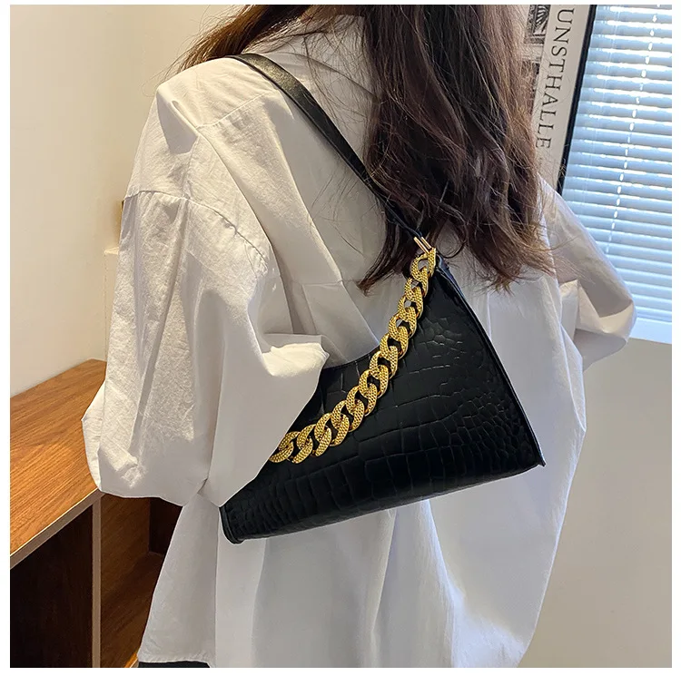 Women's Fashion Shoulder Bag Crocodile Pattern Embossed Solid Color Baguette  Bag Flip Lock Anti-theft Bag