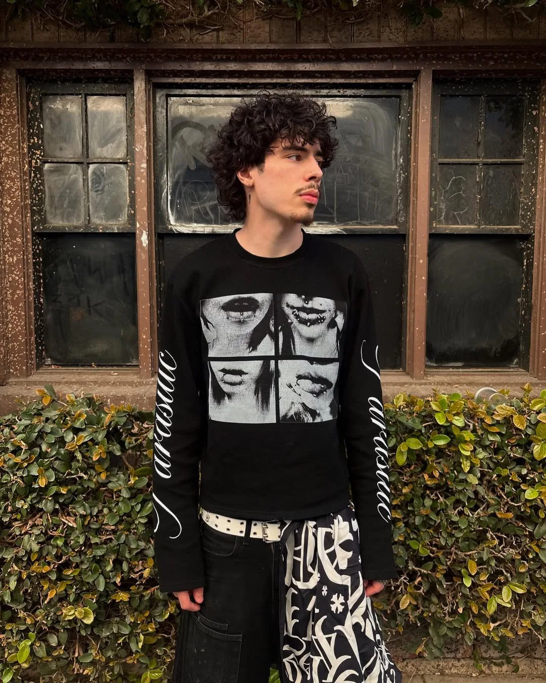 2000er Jahre Punk Retro Hip Hop Street Cool Letter Bedrucktes T-Shirt Mode Rundhals Langarm Casual Sport Paar Vielseitiges Top 90er Jahre – Detail 4
