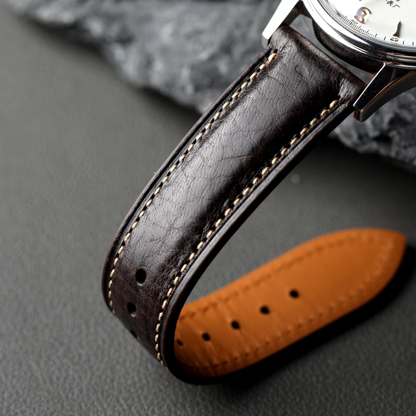Luxurious Handmade Italian Cowhide Leather Watch Strap - Premium Quality