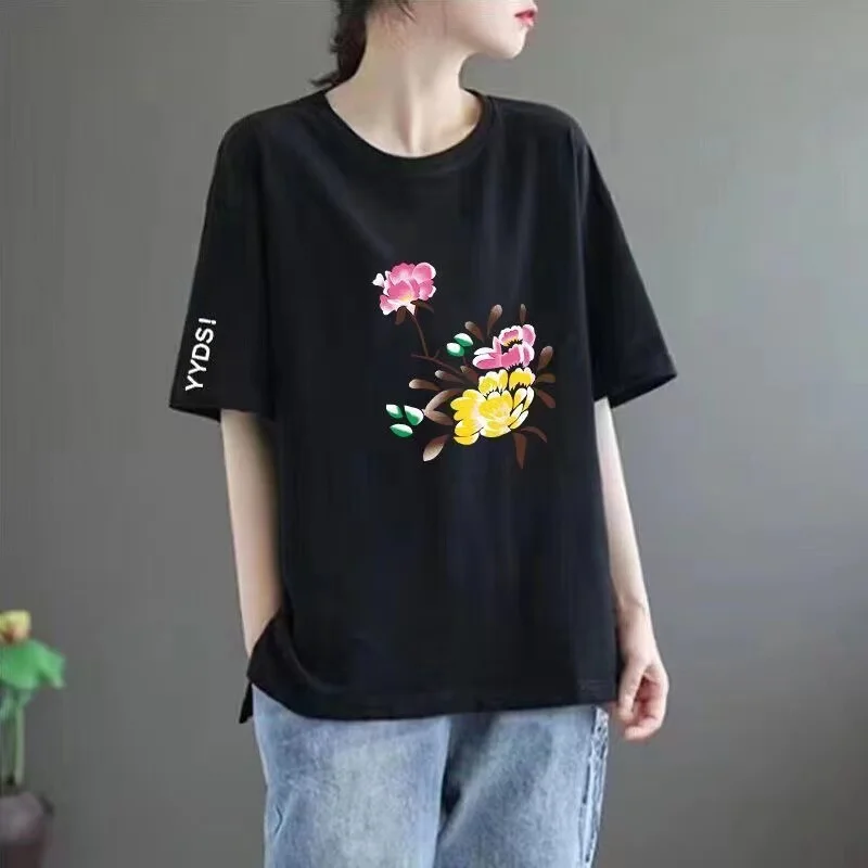 Black [carnation] white sleeves