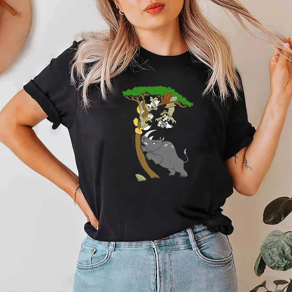 Рисунок 3 - Женская футболка с принтом