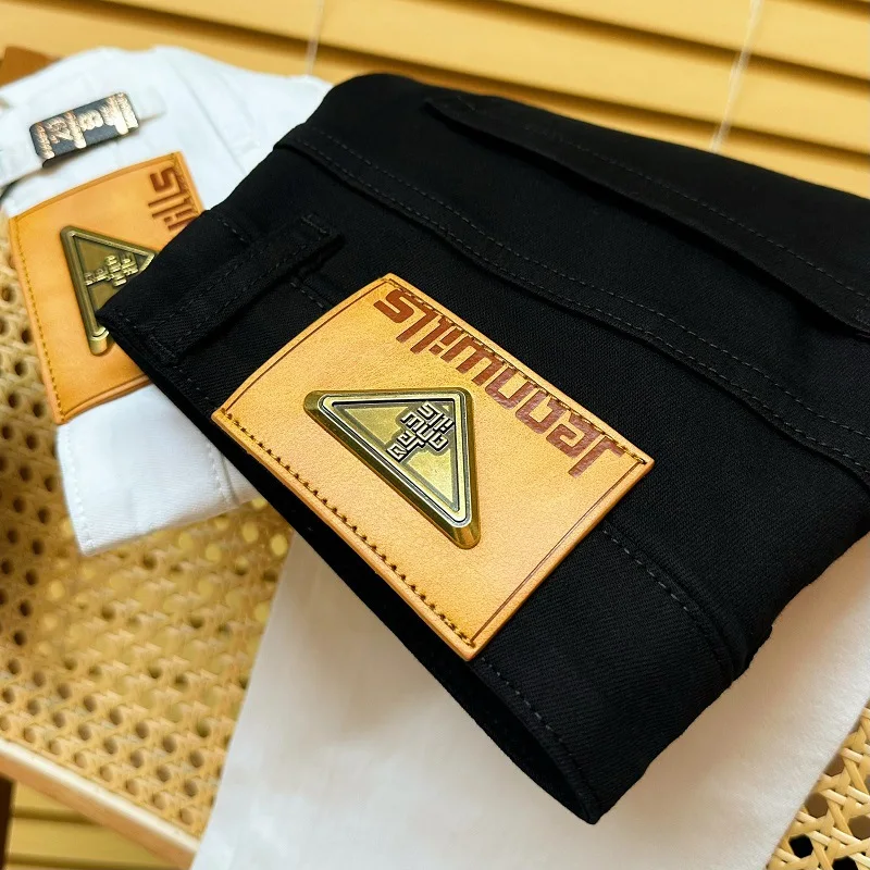 Рисунок 3 - Джинсы мужские облегающие