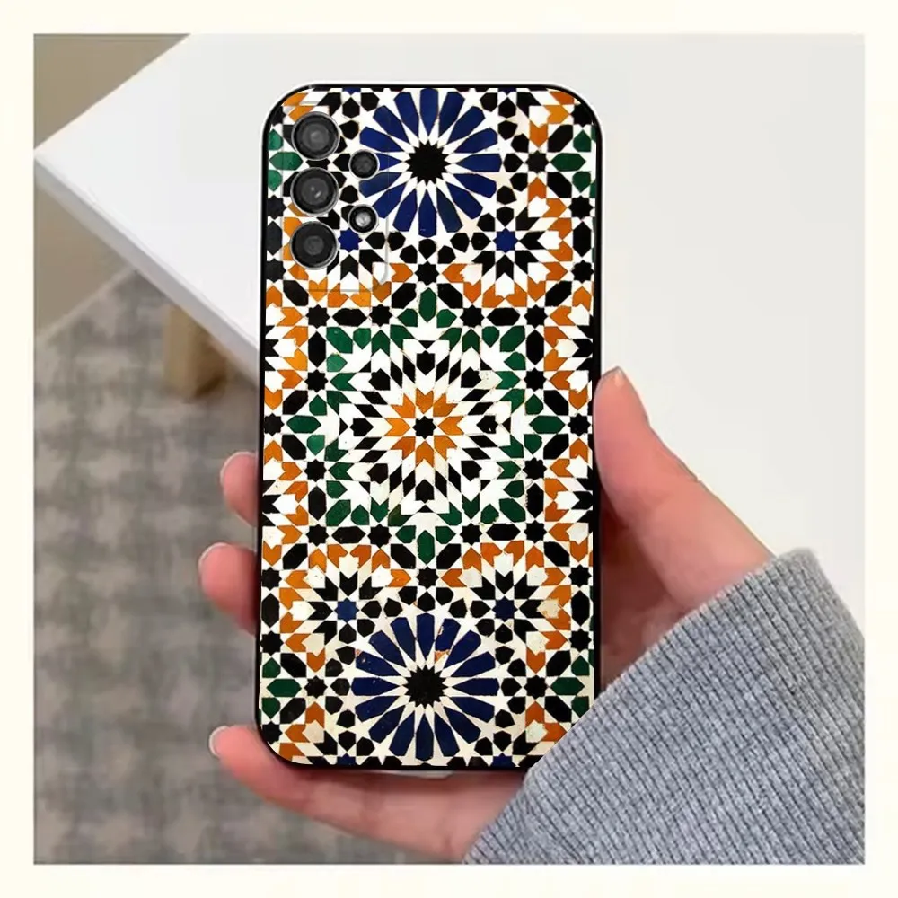 Elegant Moroccan Tile Pattern Phone Case - Soft Black Silicone Cover