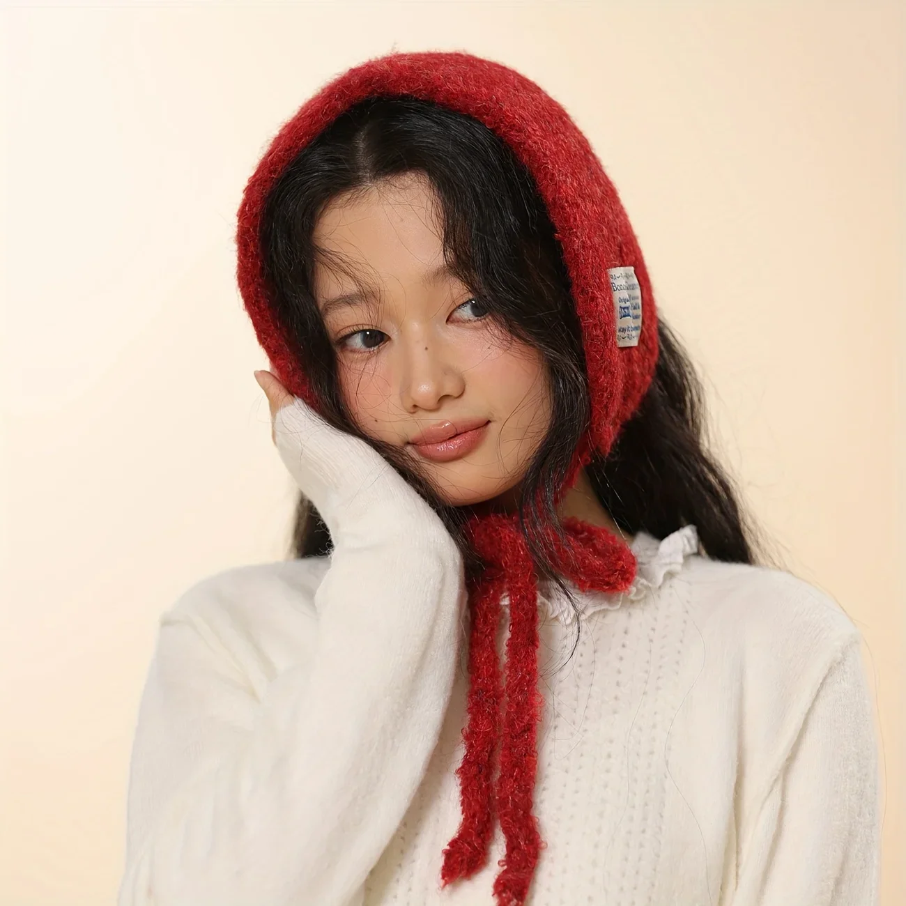 Gemütlicher Fleece-Kapuzenschal mit Ohrenschützern – warmer Winterwickel für Damen, vielseitig und weich, jetzt im Shop – Detail 9