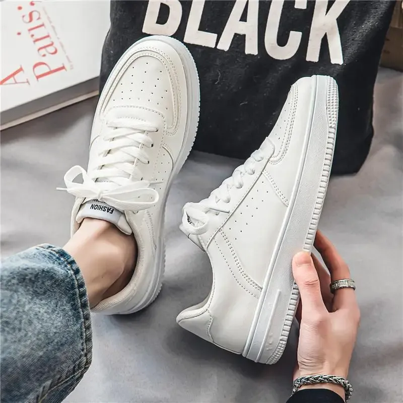 2025 New White Shoes for Men's Spring Youth Casual Versatile Men's Shoes for Students Pure White Sports Board Shoes