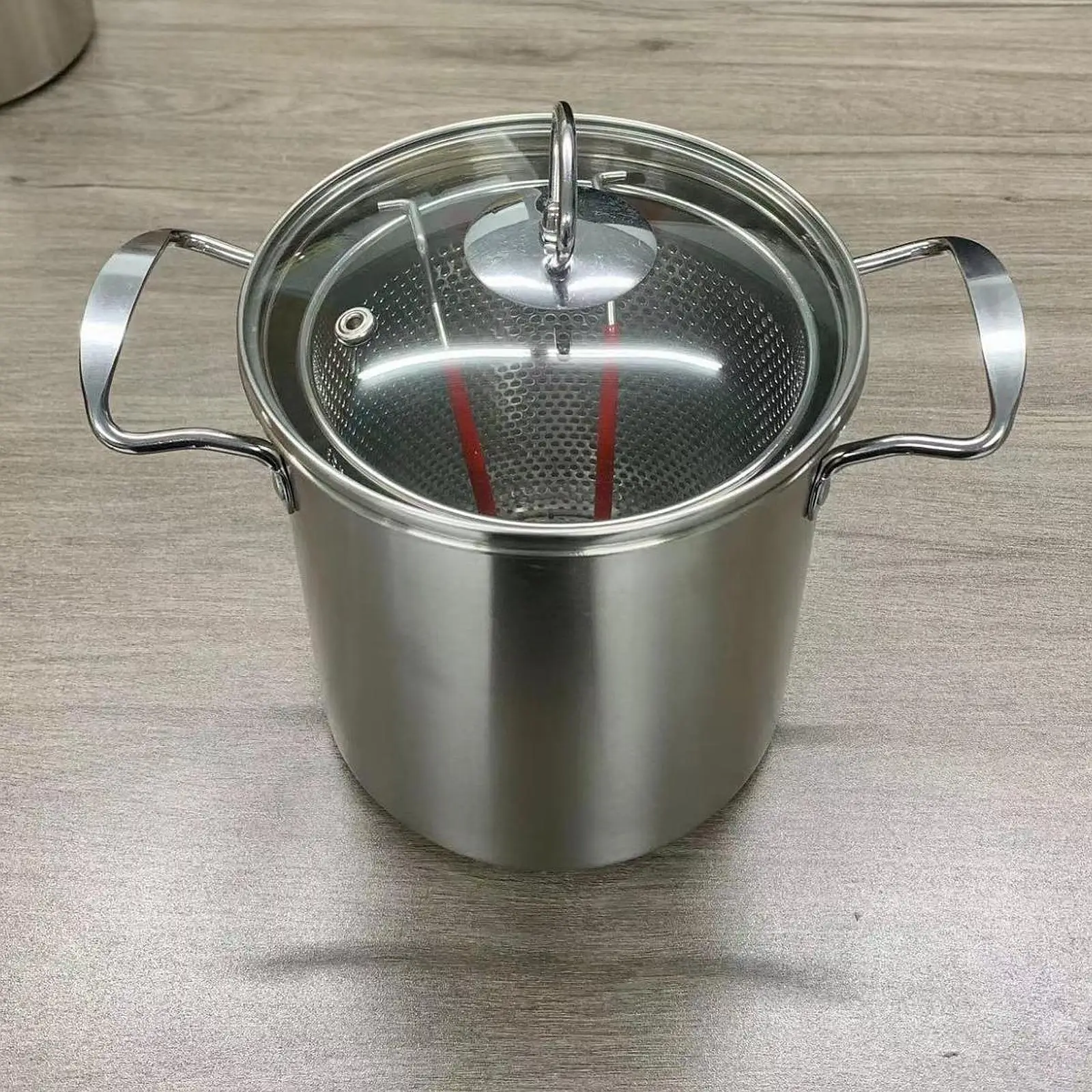 Deep Fry Pot with Handle with Strainer Basket and Lid Kitchen Frying Pot for Chicken French Fries Dining Room Kitchen Party