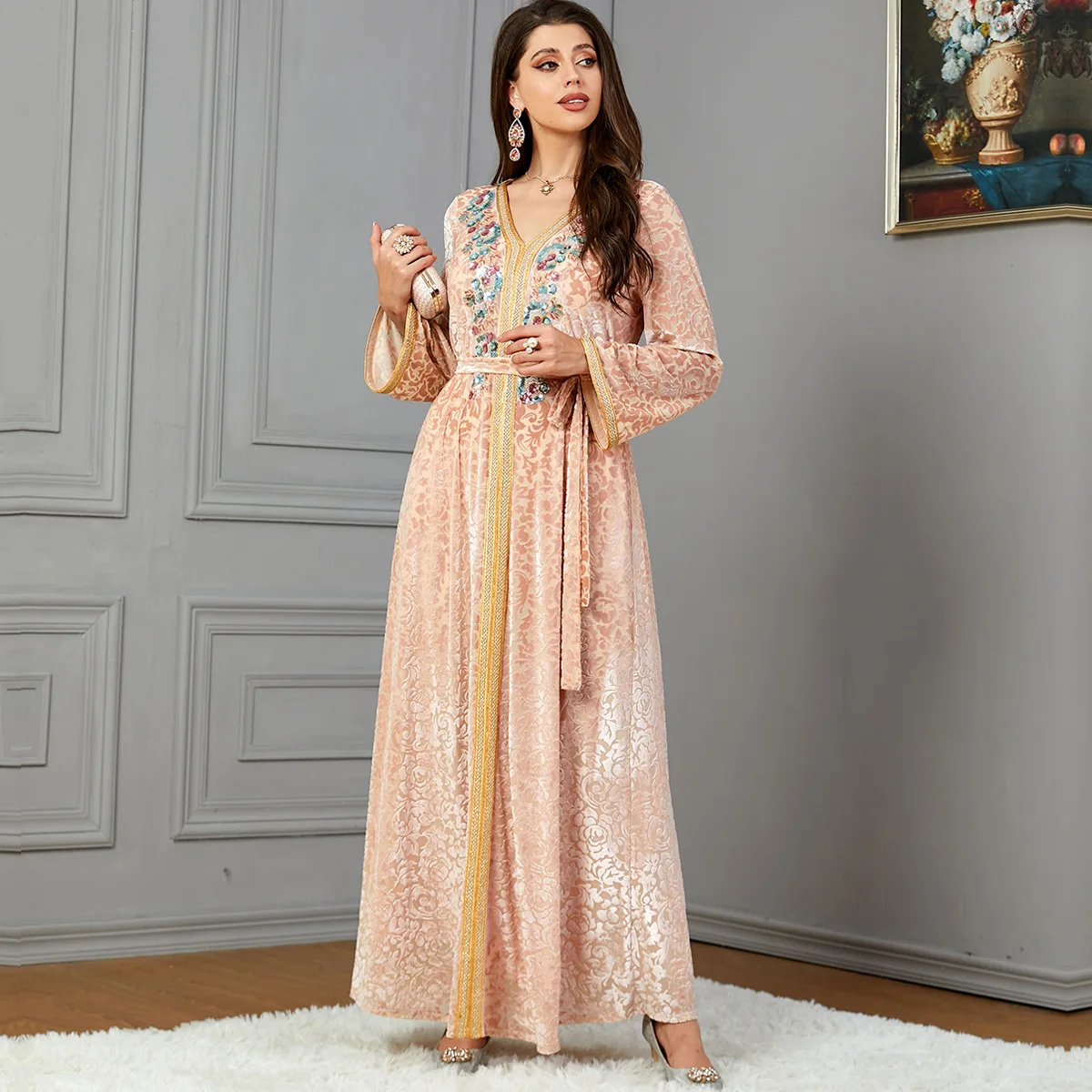 Muslim Dress V-neck Dubai Islam Arab Fashion Autumn And Winter Beads Velvet Women's Dress For Evening Party Abaya Women Clothing