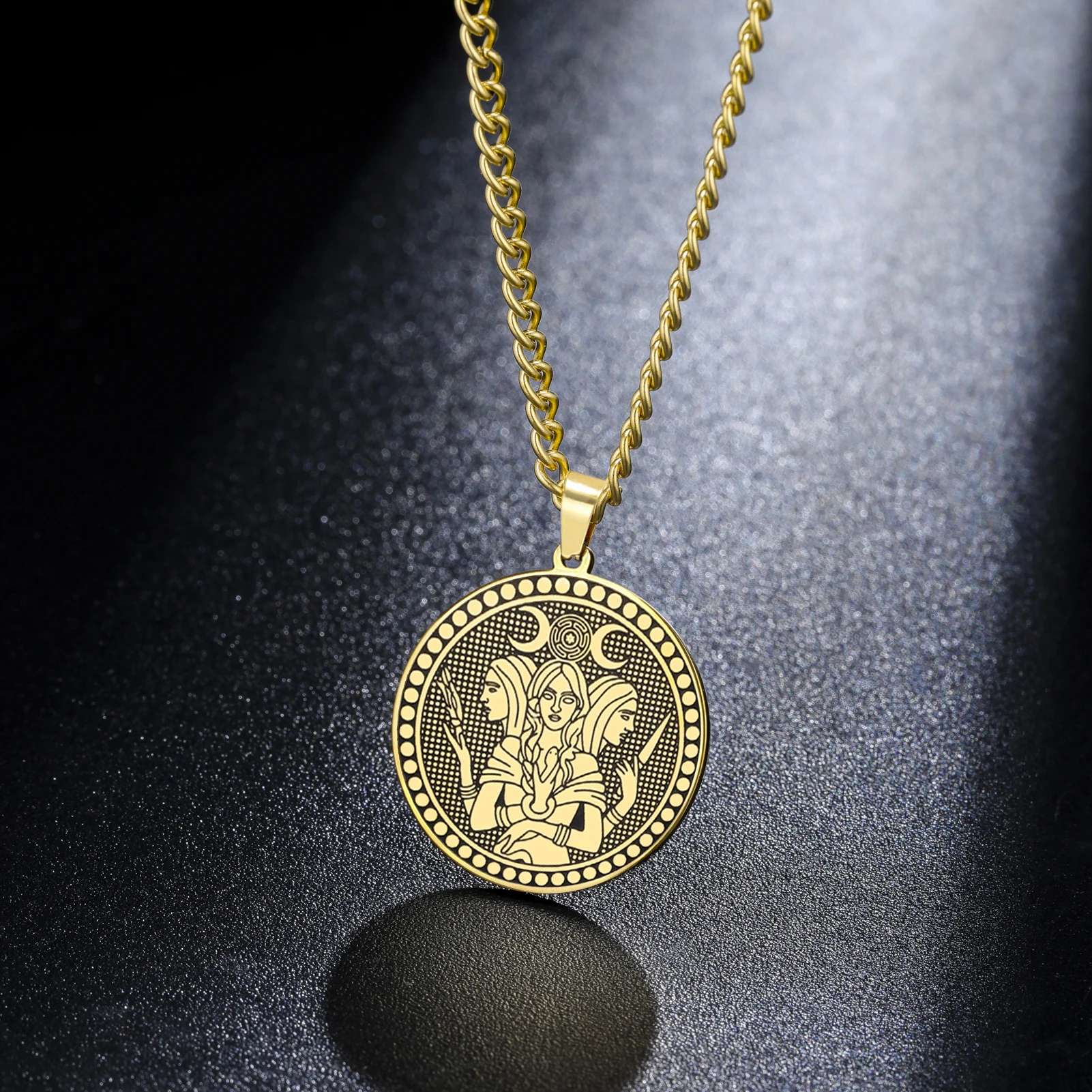 Kkjoy Hecate Triple Moon Goddess Anhänger-Halskette, Edelstahl, Hexerei-Amulett, Kette, okkulter Schmuck, Geschenk für Männer und Frauen