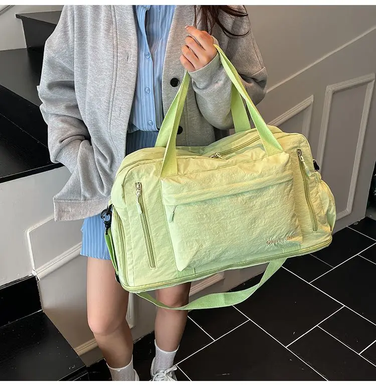 Large-Capacity Travel Tote Bag description 35