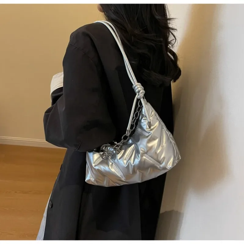 

New Trendy Commuter Handbag High-end Versatile Shoulder Bag Winter Large-capacity Crossbody Bag Women Luxury Brand Shoulder Bag