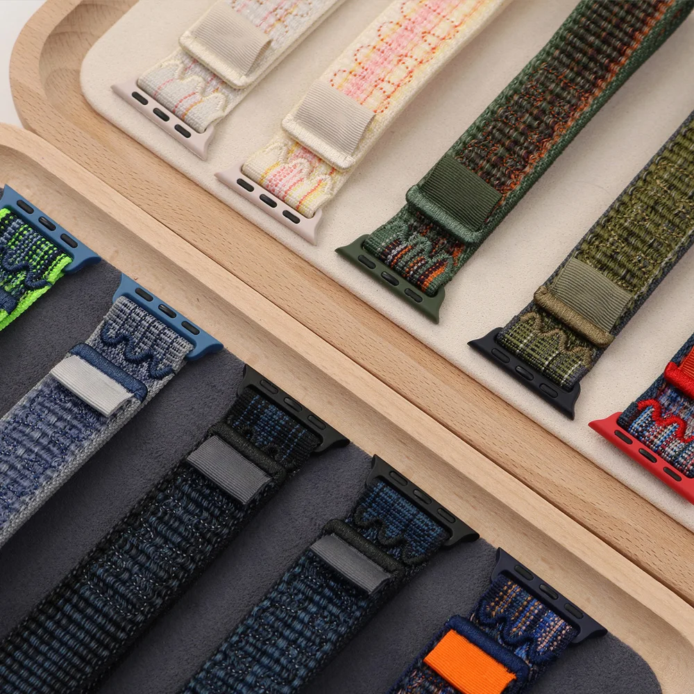 Nylon Loop Strap for Smartwatches - Versatile and Adjustable Bracelet Band