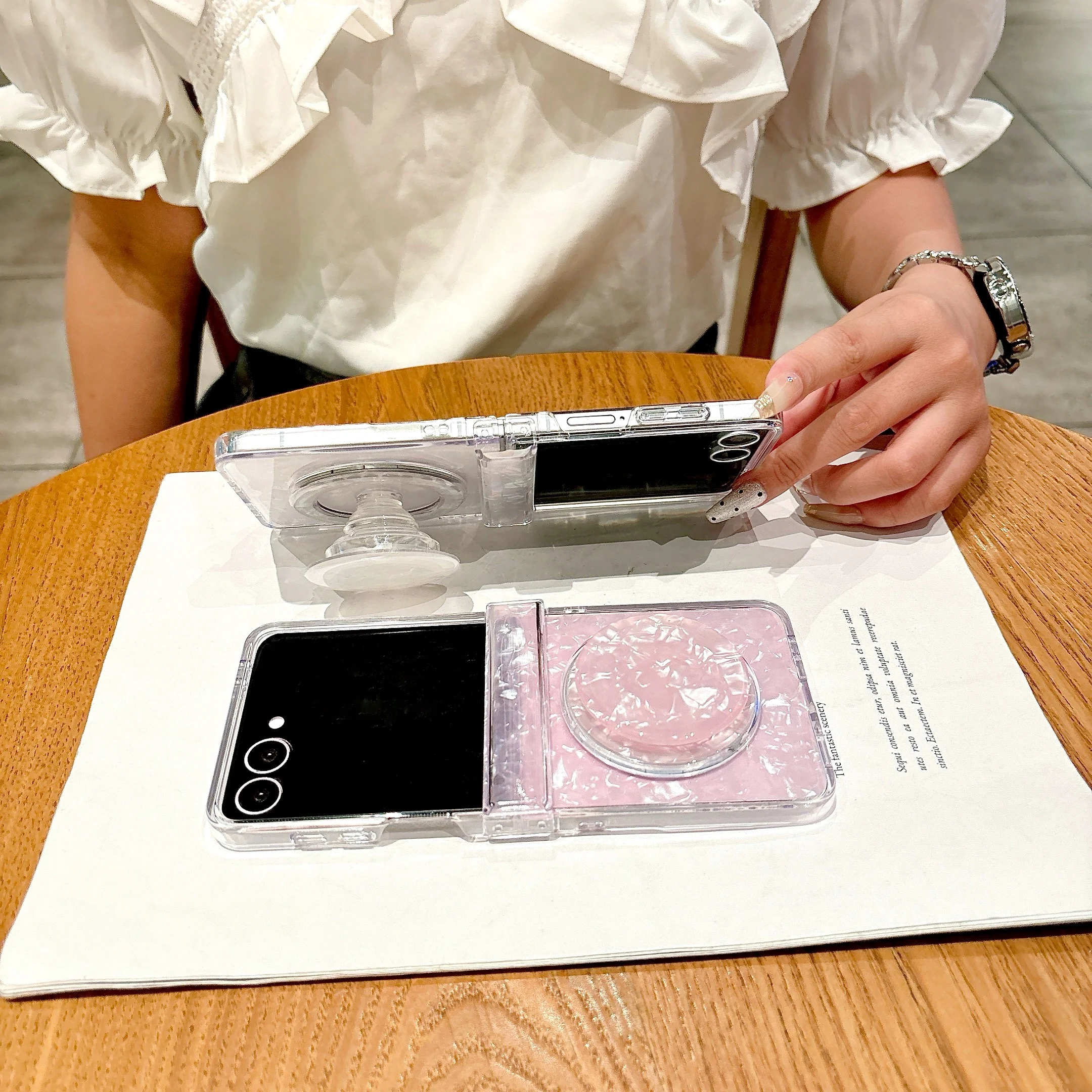 Luxury Shell Pattern Magnetic Phone Case with Bracket and Shockproof Protection