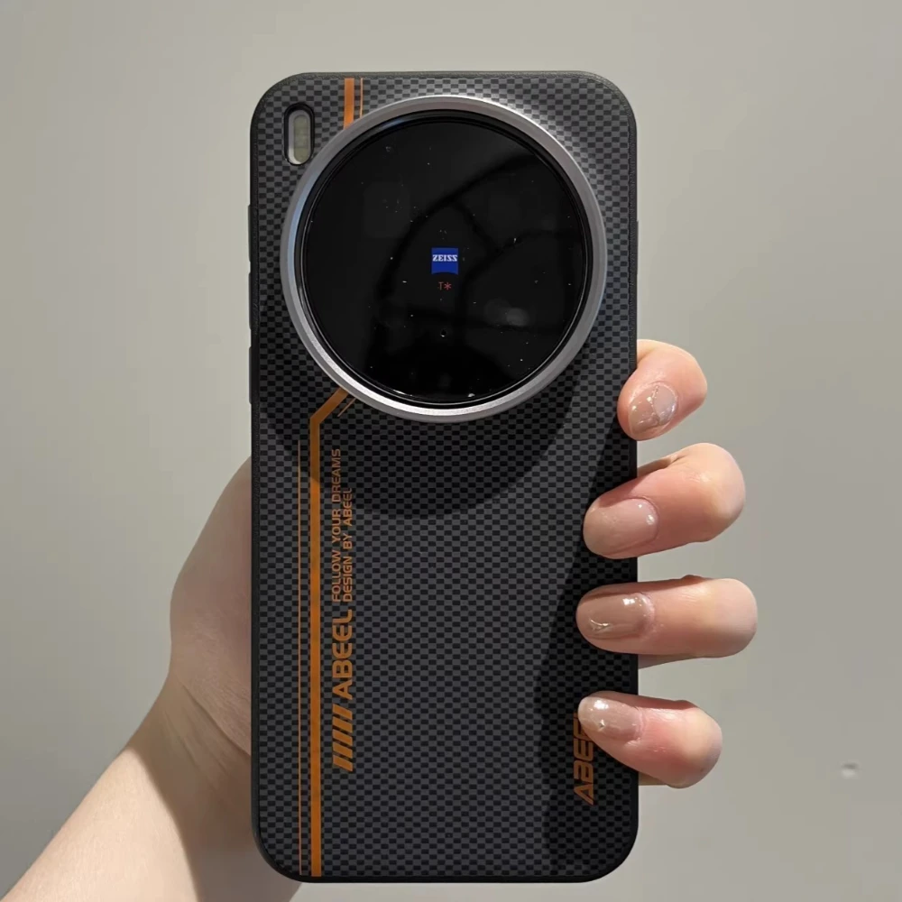 Slim Hard Carbon Fibre Case with Heat Dissipation and Magnetic Compatibility