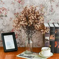 Kunstige blomster i plast