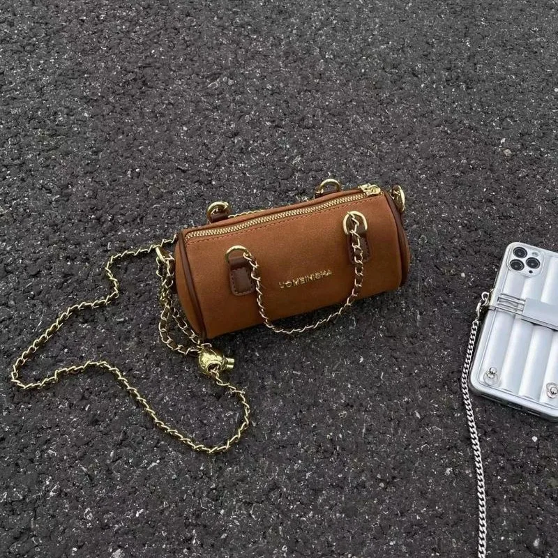 Retro Chain Cylinder Handbag Women Leather Frosted Large Capacity Shoulder Bag Ladies High End Fashion Pillow Crossbody Bag 2025