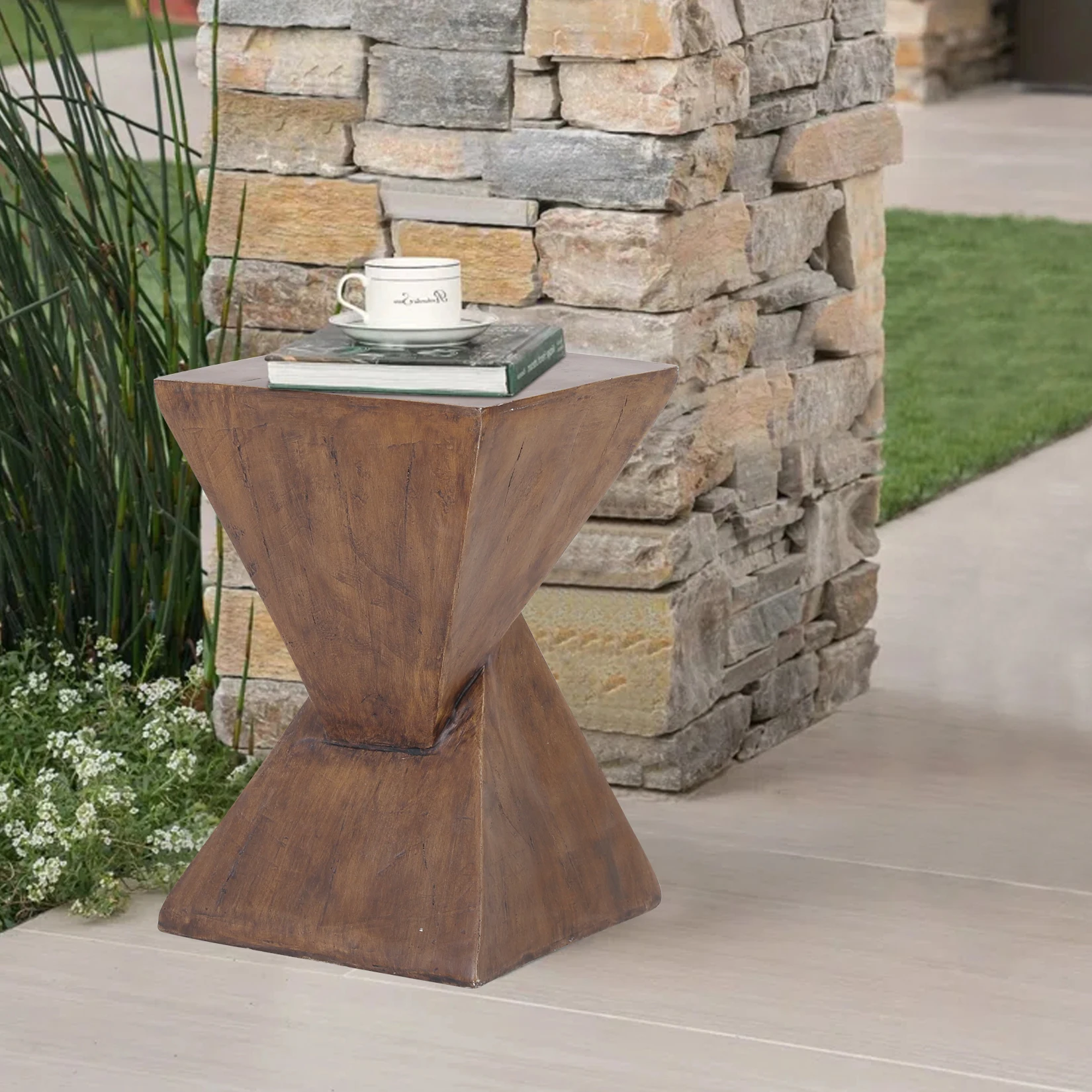 Lightweight Concrete Accent Table,Modern Geometry Side Table for Indoor and Outdoor,Small Bedside End Table Sofa Vanity Coffee