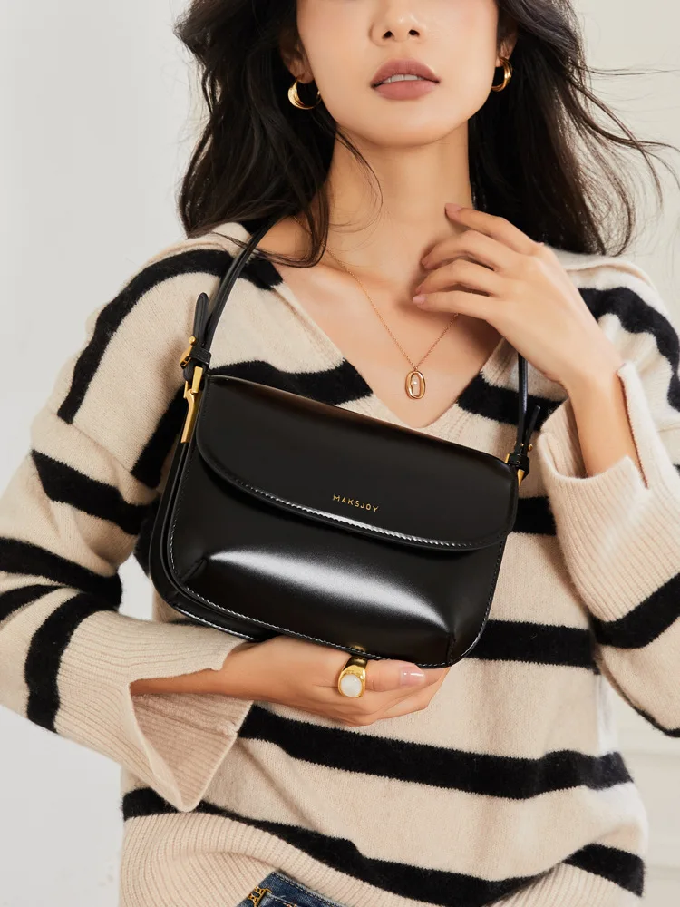

Women's Square New Organ Shoulder Bag
