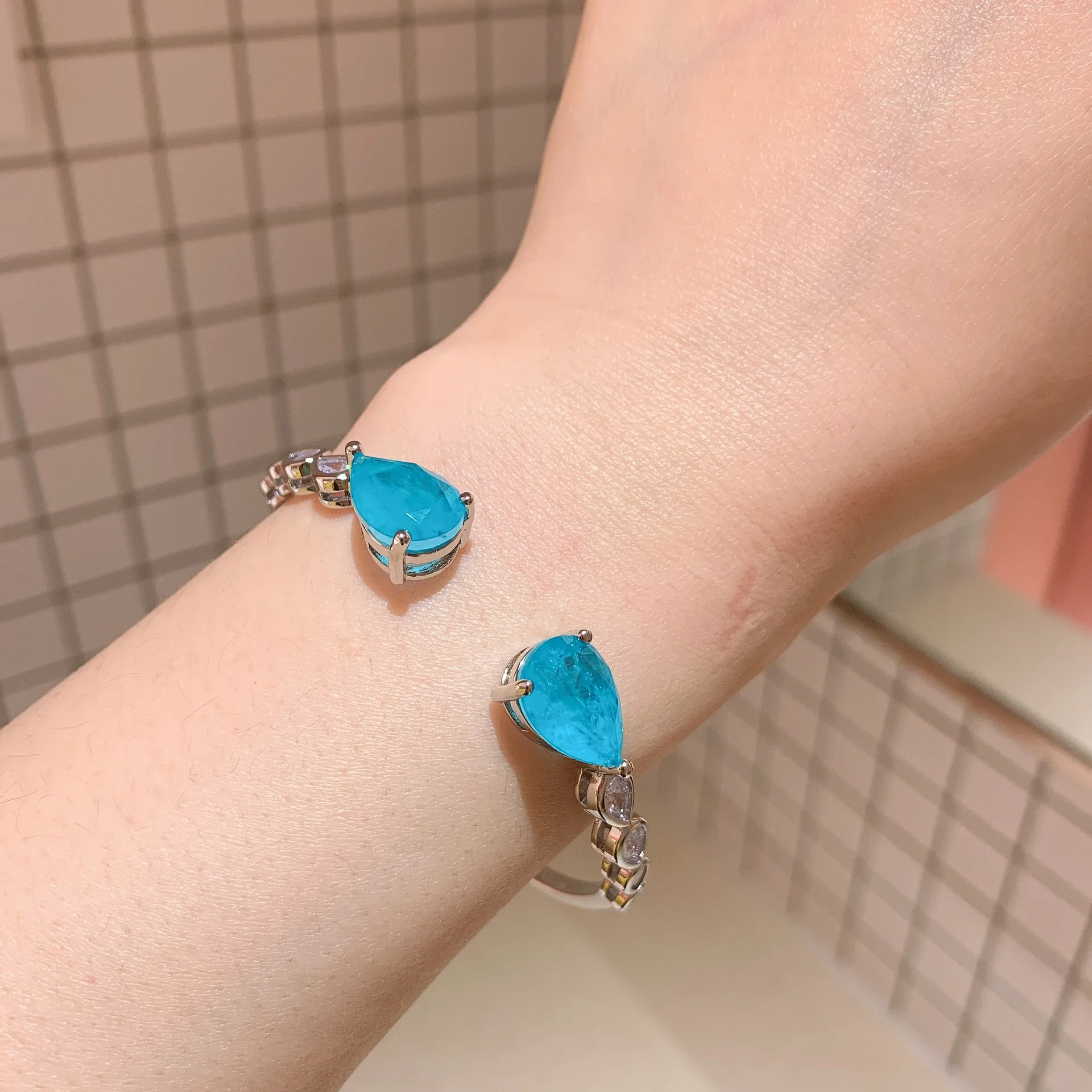 RUZZALLATI  ¦ ̴   ⼮ Paraiba ǹ ÷ Ƽ Ŀ   ȥ ź Ʈ 