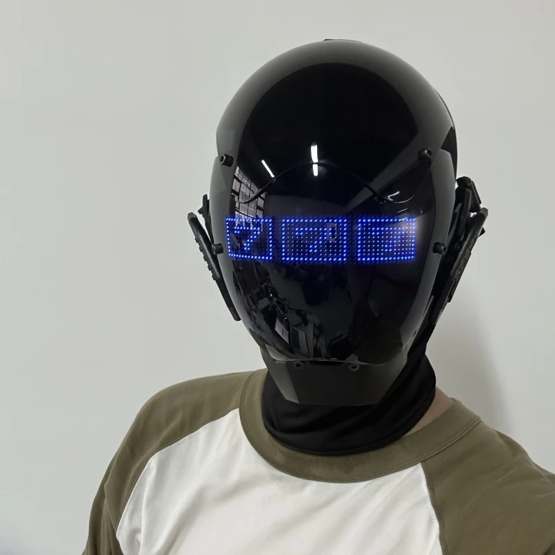 【値下げ交渉可】サイバーパンク　ヘルメット マスク　LED付　コスプレ Amazon.co.jp: LEDライト付きブラックサイバーパンクマスク 黒