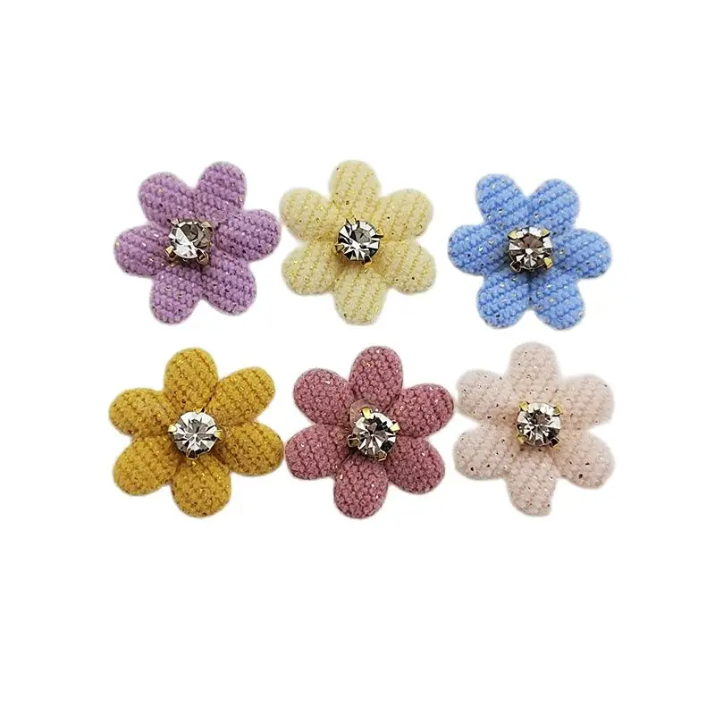 Großhandel 300Pcs 1,8 CM Blume Gepolsterte Appliques Mit Strass Für Kleidung Hut Nähen DIY Headwear Zubehör Patches – Detail 1