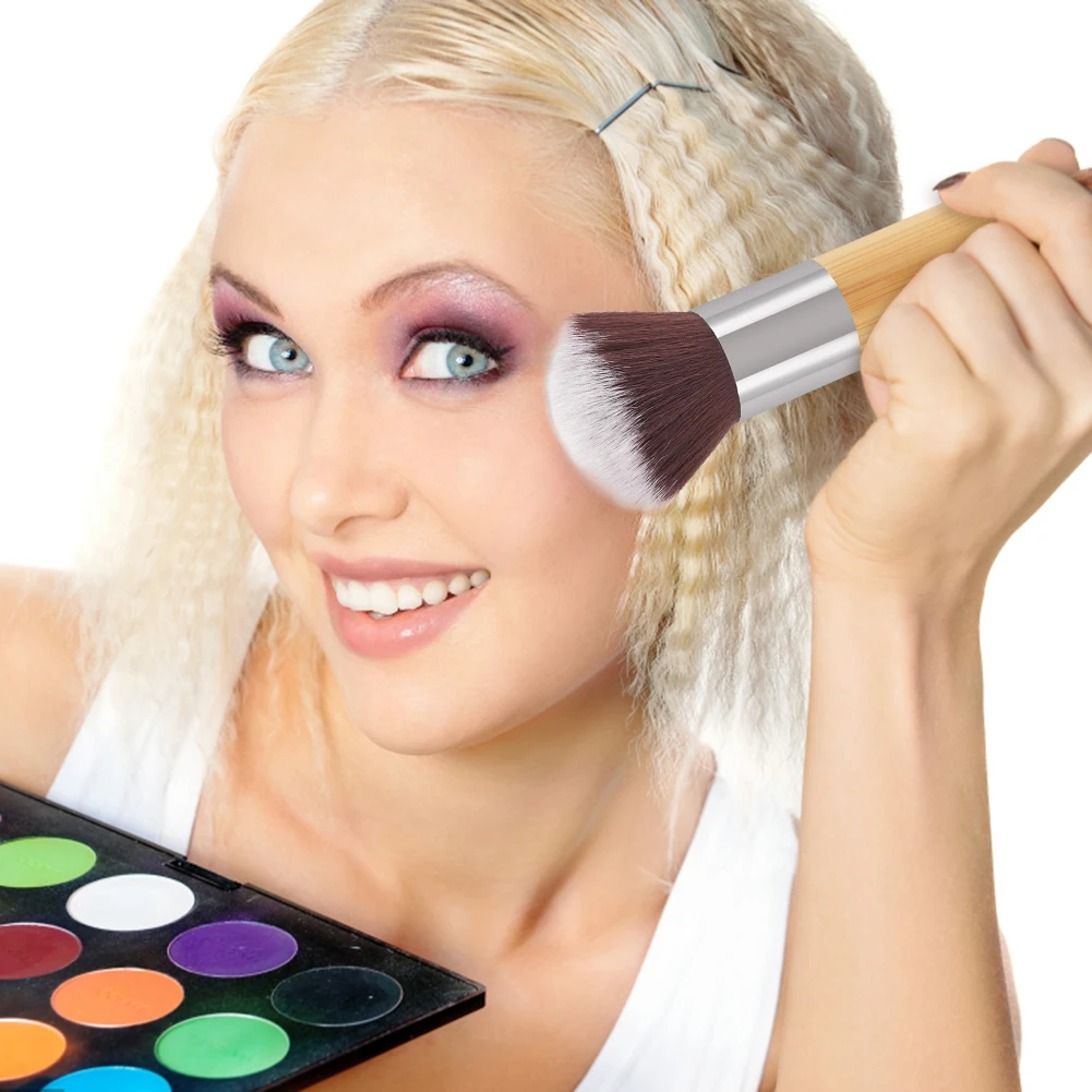 Portable Professional Foundation Brush Soft Makeup Tool