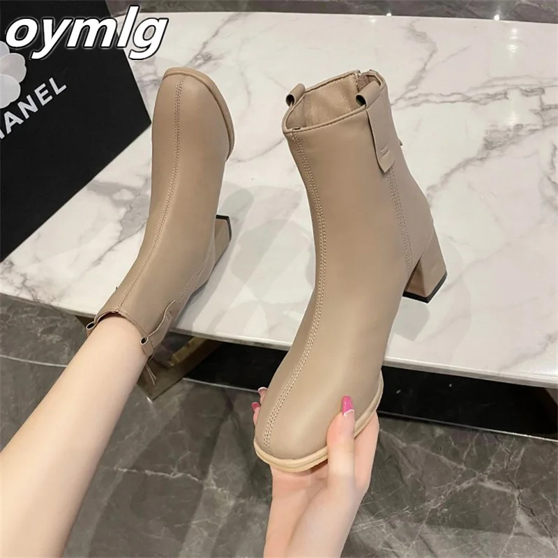 

Женские короткие ботинки на толстом каблуке, с круглым носком, новинка 2022, модные женские ботинки на высоком каблуке, эластичные тонкие ботинки на молнии сзади для женщин
