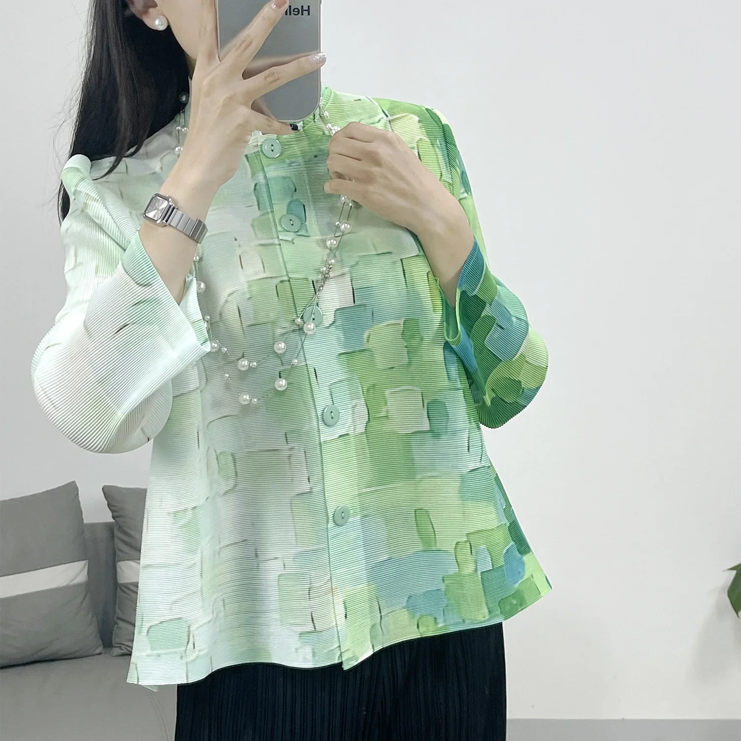 

Miyake Pleated Loose Casual Large Size Printed Shirt Stand Collar Top Women's Versatile Pleats Women's 2024 New Cardigan