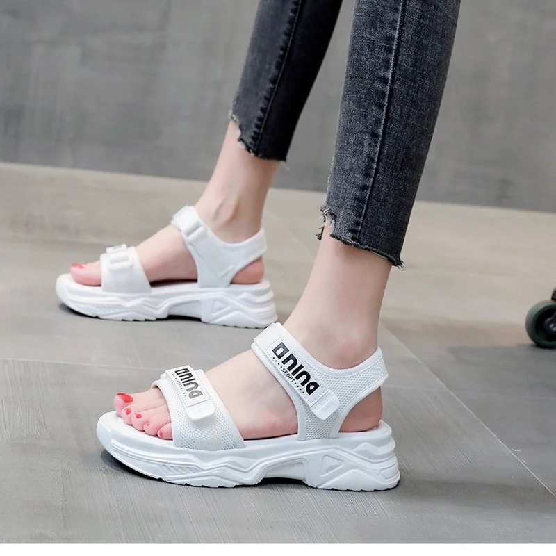 New Women Sports Sandals Ins Hot Sale Summer Student Female Sandals Women's Casual Shoes Designer Sandals Thick Flat Sandals