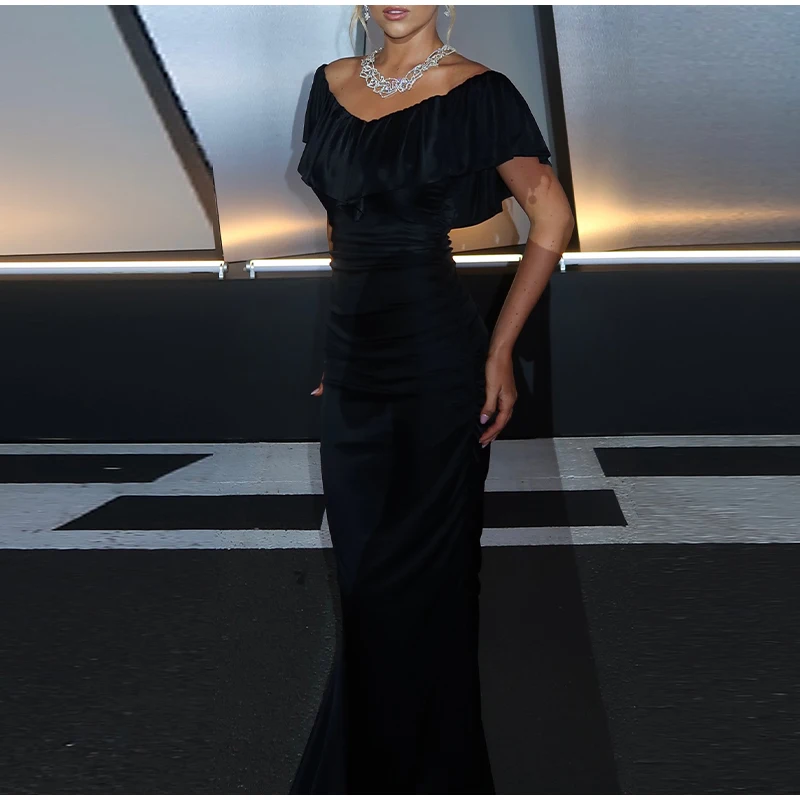 Damen Schulterfreies Rüschen-Maxikleid mit Geraffter Taille, Meerjungfrauenschnitt, Ärmellos, Figurbetont, Formelles Abendkleid, Streetwear-Mode – Detail 4