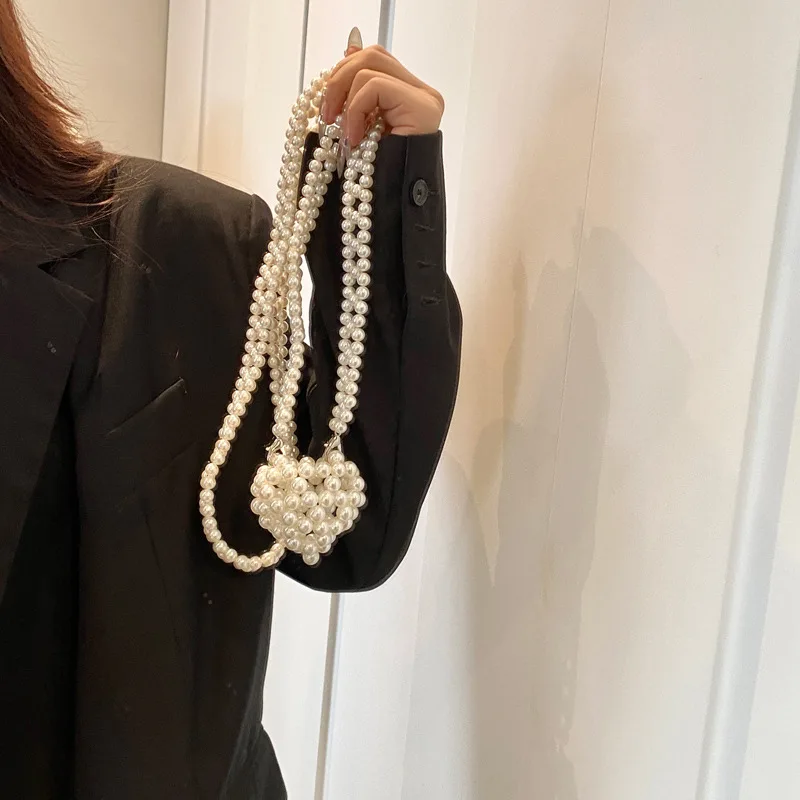 Mini Heart Pearls Bags for Women Handmade Beaded Shoulder Bag Luxury Hollow Woven Pearl Crossbody Bag Party Wedding Clutch Lady