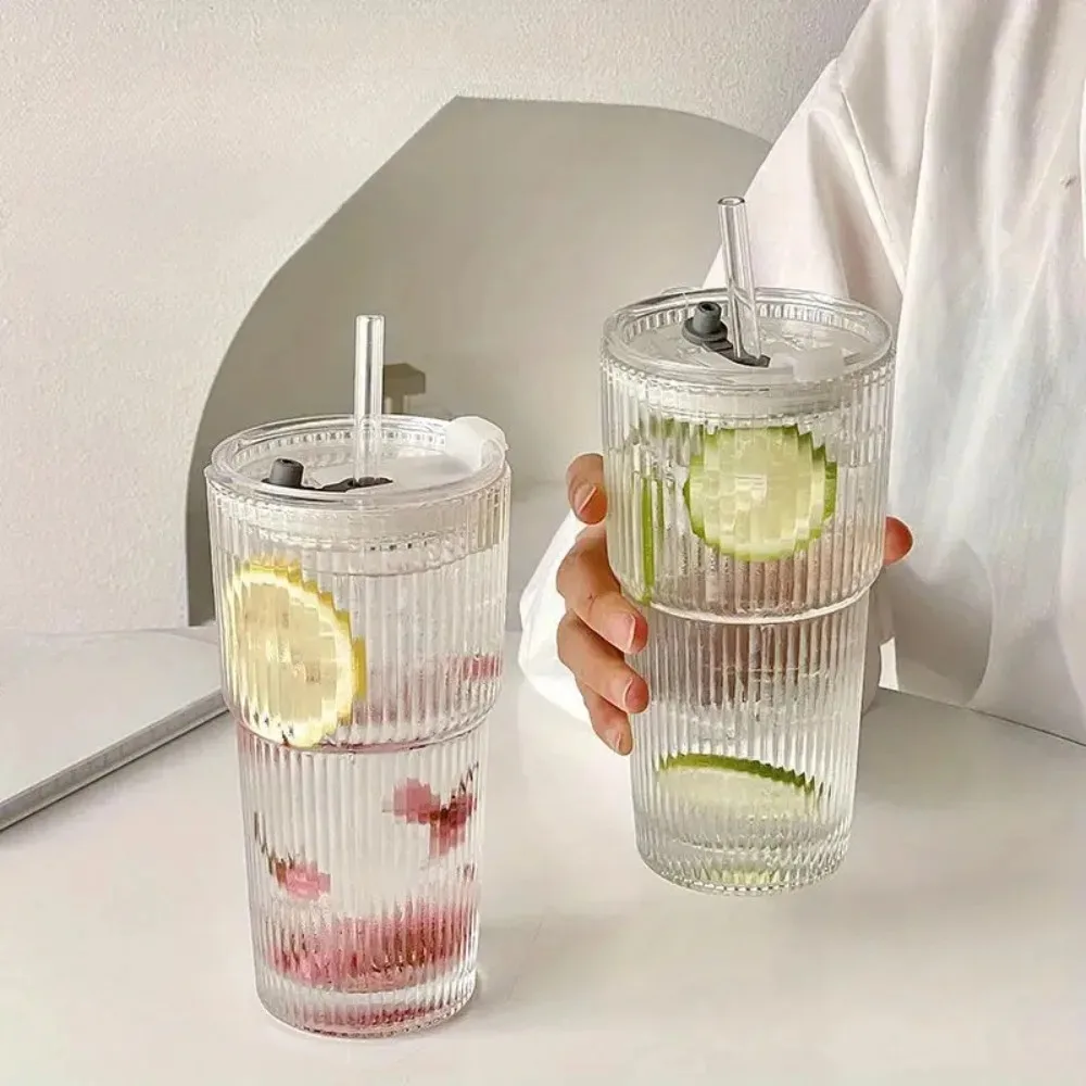 كوب زجاجي مخطط 600 مل مع غطاء