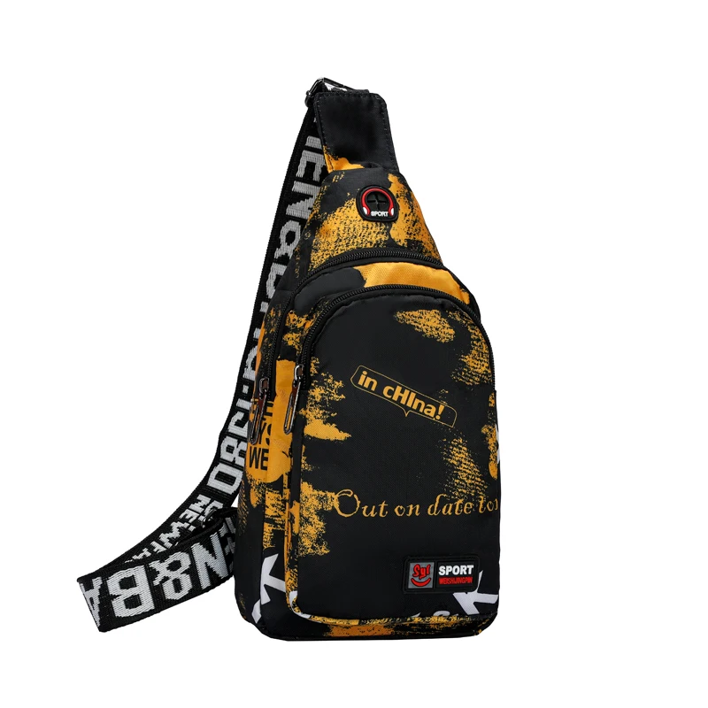 Adjustable shoulder strap, zipper closure, lightweight messenger bag, can also be used as a chest bag or sports bag