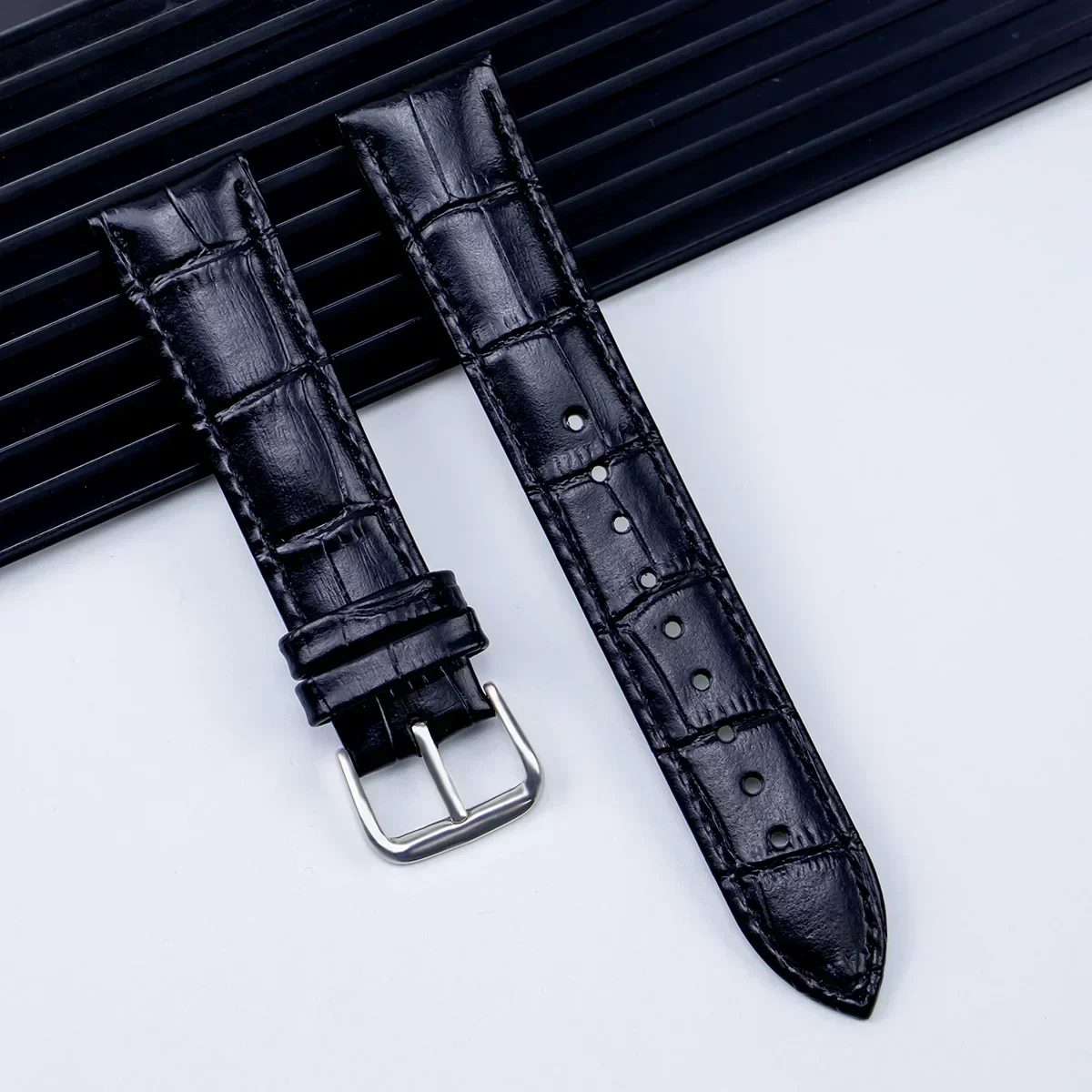 Comfortable Leather Watch Strap with Soft Wrist Design and Pin Buckle Closure