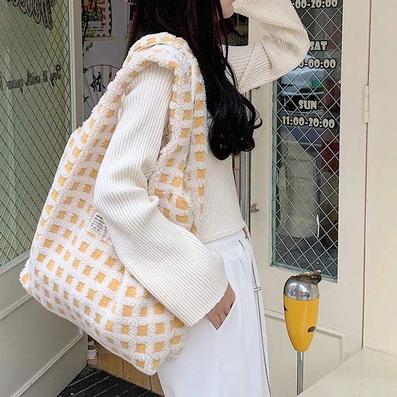 Plush Waffle Pattern Eco-Friendly Shoulder Bag