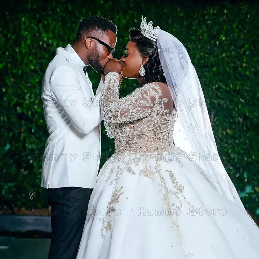 Luxury Wedding Dress Sexy Long Sleeves Sheer O Neck Beading Rhinestones Ball Gown Sweep Train South Africa Bridal Dresses