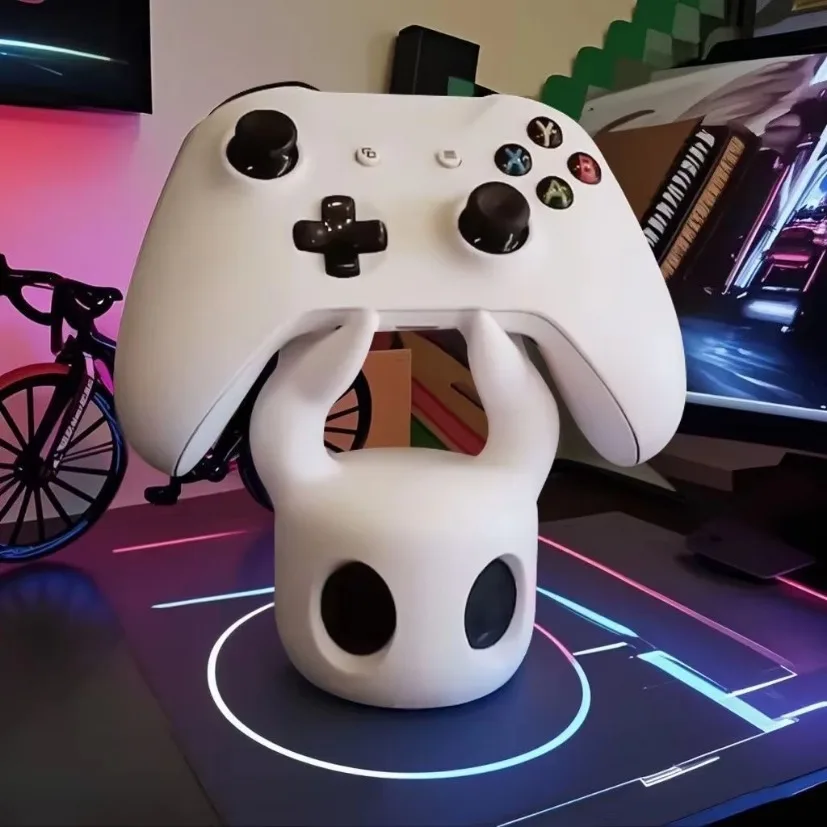 NOVITÀ! Supporto universale per controller di gioco compatibile con PS4/PS5/Switch, a tema Hollow Knight, accessorio da gioco per esposizione su desktop. - immagine 2