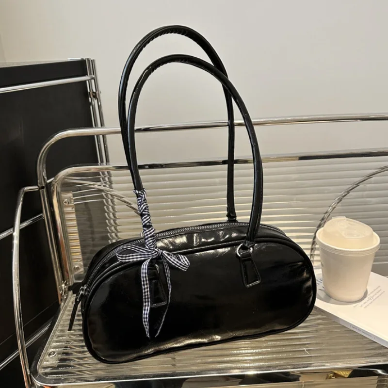 Large Capacity Silver Bag Women Portable Pillow Bag All-Match Shoulder Underarm Bag Women's Handbag Casual Boston Commuting Bags