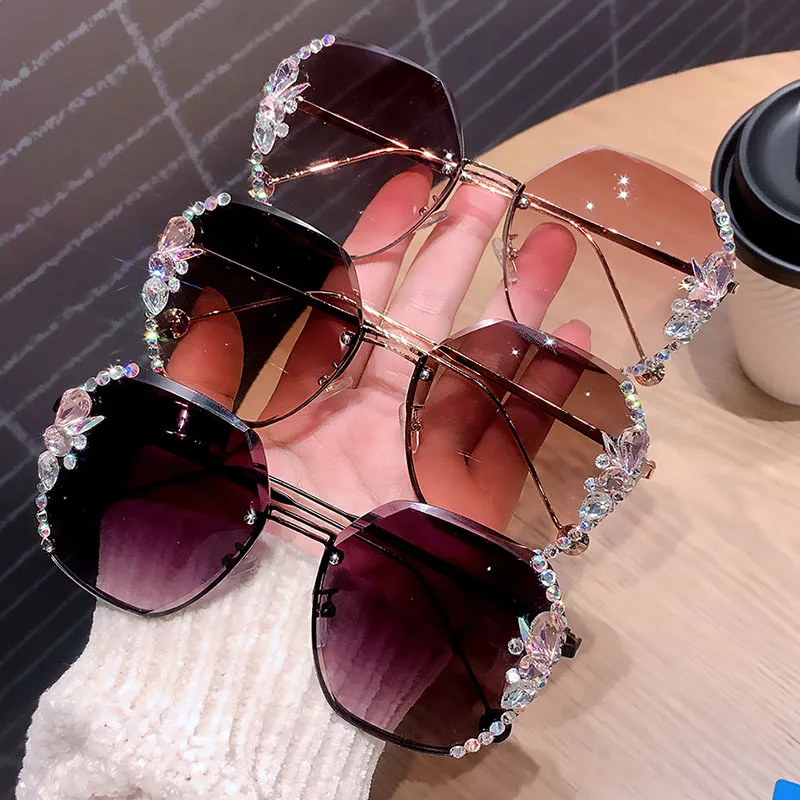 

New 2022 Rimless Sunglasses Woman Sexy Luxury Brand Design Diamond Sun Glasses Gradient Shades for Female Oculos De Sol Uv400