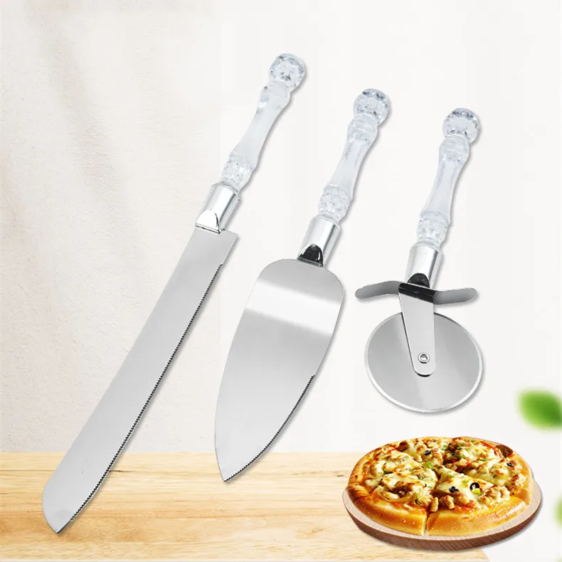 ENSEMBLE GÂTEAU ET SERVEUR DE DESIGN MARQUÉ ARGENT ENSEMBLE AVEC LES ENSEMBLES DE VERRE
