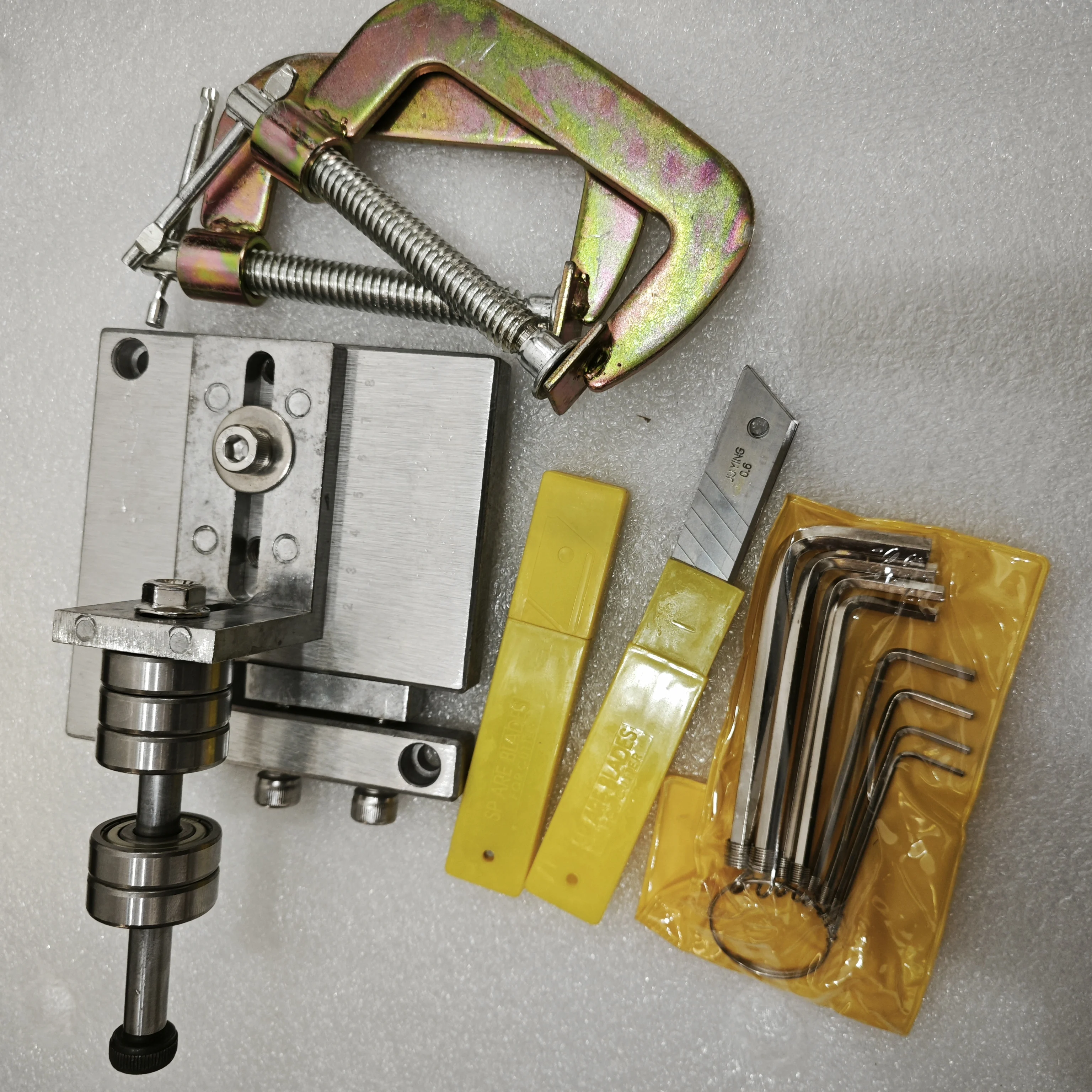 Aluminum Leather Strap Cutter Machine Leather Strip Cutting Tool Manual Belt Cutting Device for DIY Craft detail image 4