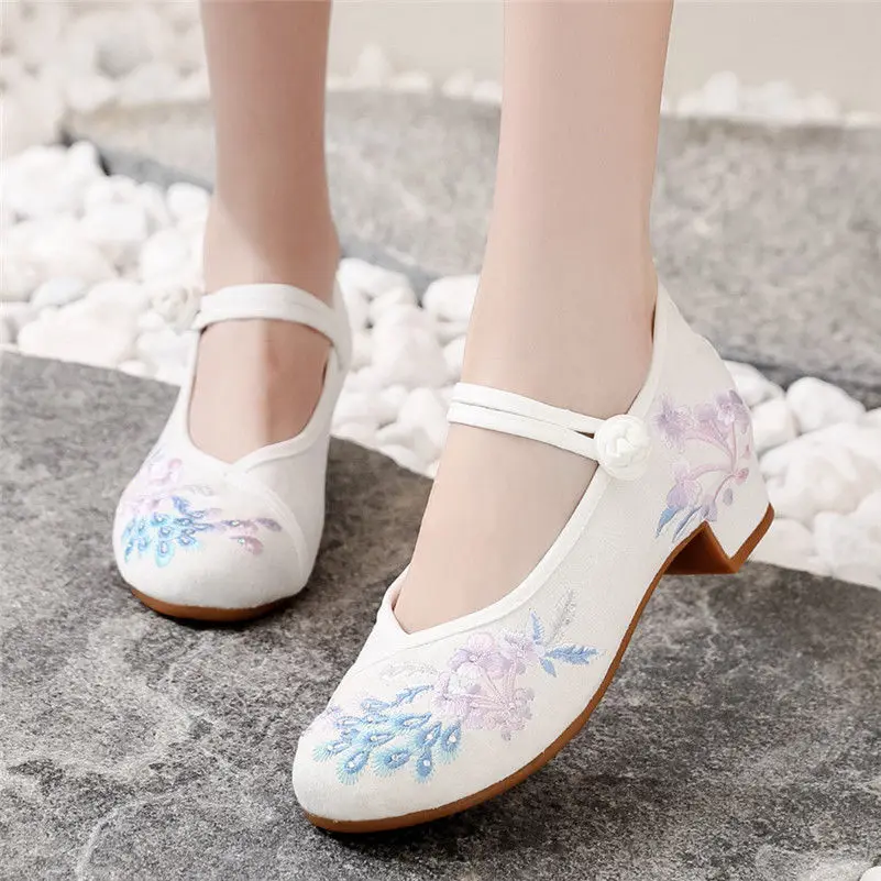 Chinese Embroidered Shoes Women High Heels Cheongsam National Style Mother Shoes Spring and Autumn Old Beijing Cloth Shoes