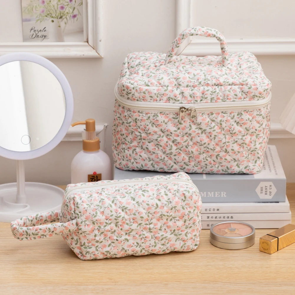 3pcs/set Storage Organizer Floral Quilted Makeup Bags Cotton Padded Cosmetic Bag Large Travel Toiletry Bag Women Zipper Wash Bag 4