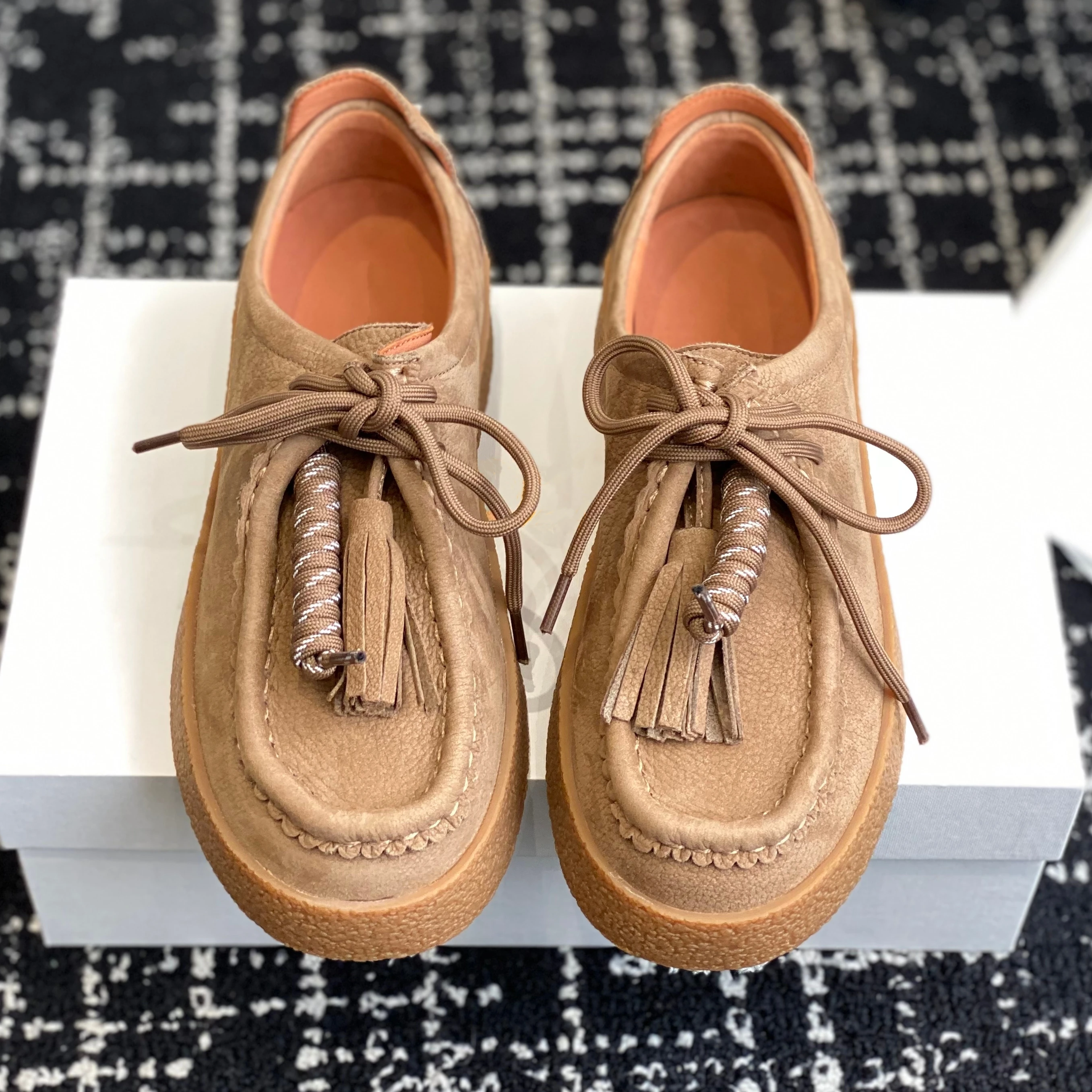 2025 Desinger Real Leather Round-Toe Thick Sole Lace-Up Woman Loafers Mules Clogs Shoes For Woman Fringe Decora Sapato Feminino 2